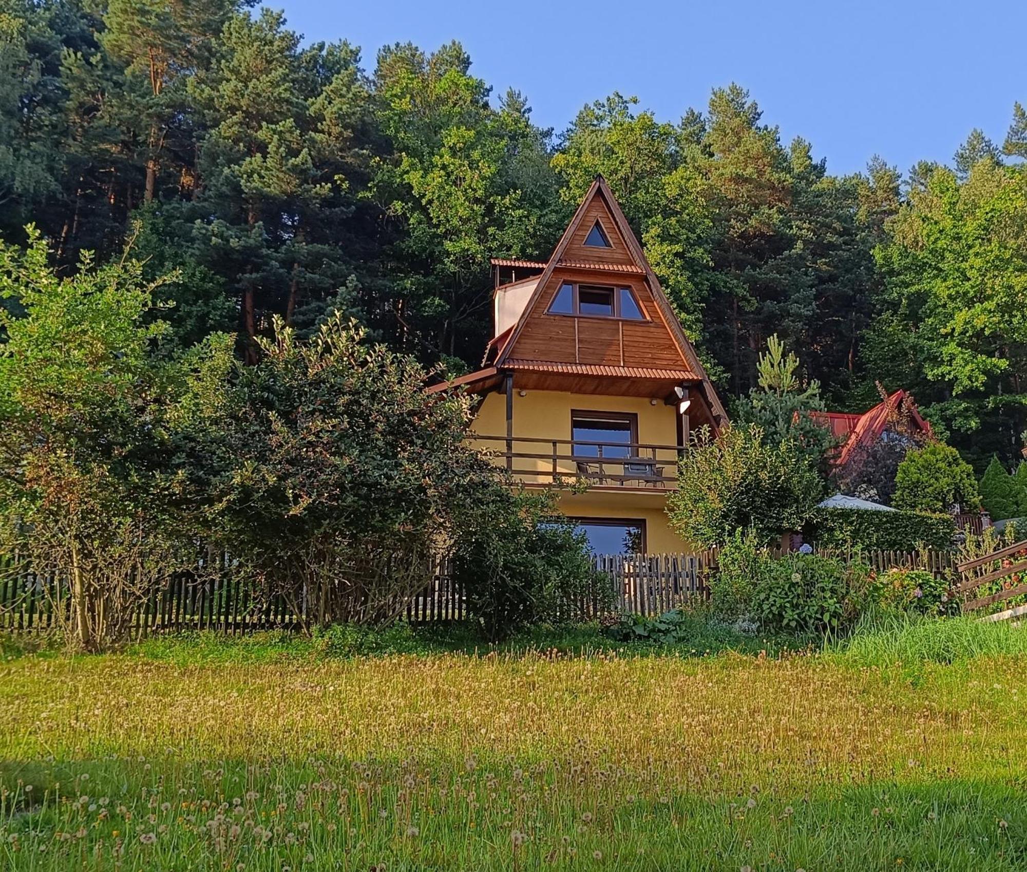 Domek Caloroczny Tresna Agata エクステリア 写真